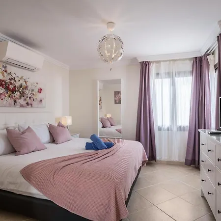 Casa Dubh Linn Вилла Коста Бланка