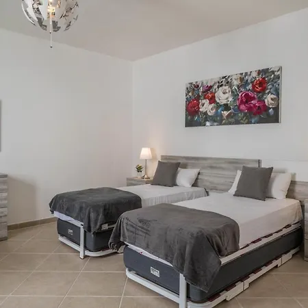 Casa Dubh Linn Вилла Коста Бланка