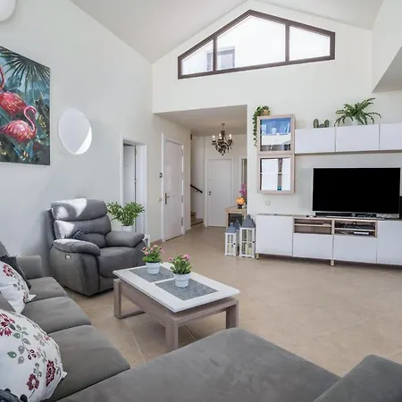 Casa Dubh Linn Вилла Коста Бланка