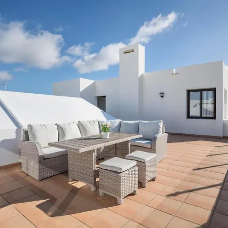 Casa Dubh Linn Villa Playa Blanca