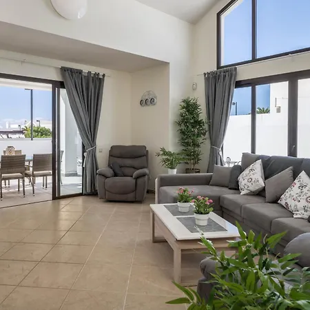 Casa Dubh Linn Playa Blanca