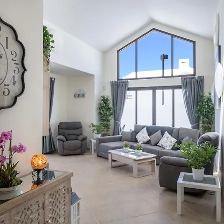 Casa Dubh Linn Villa *